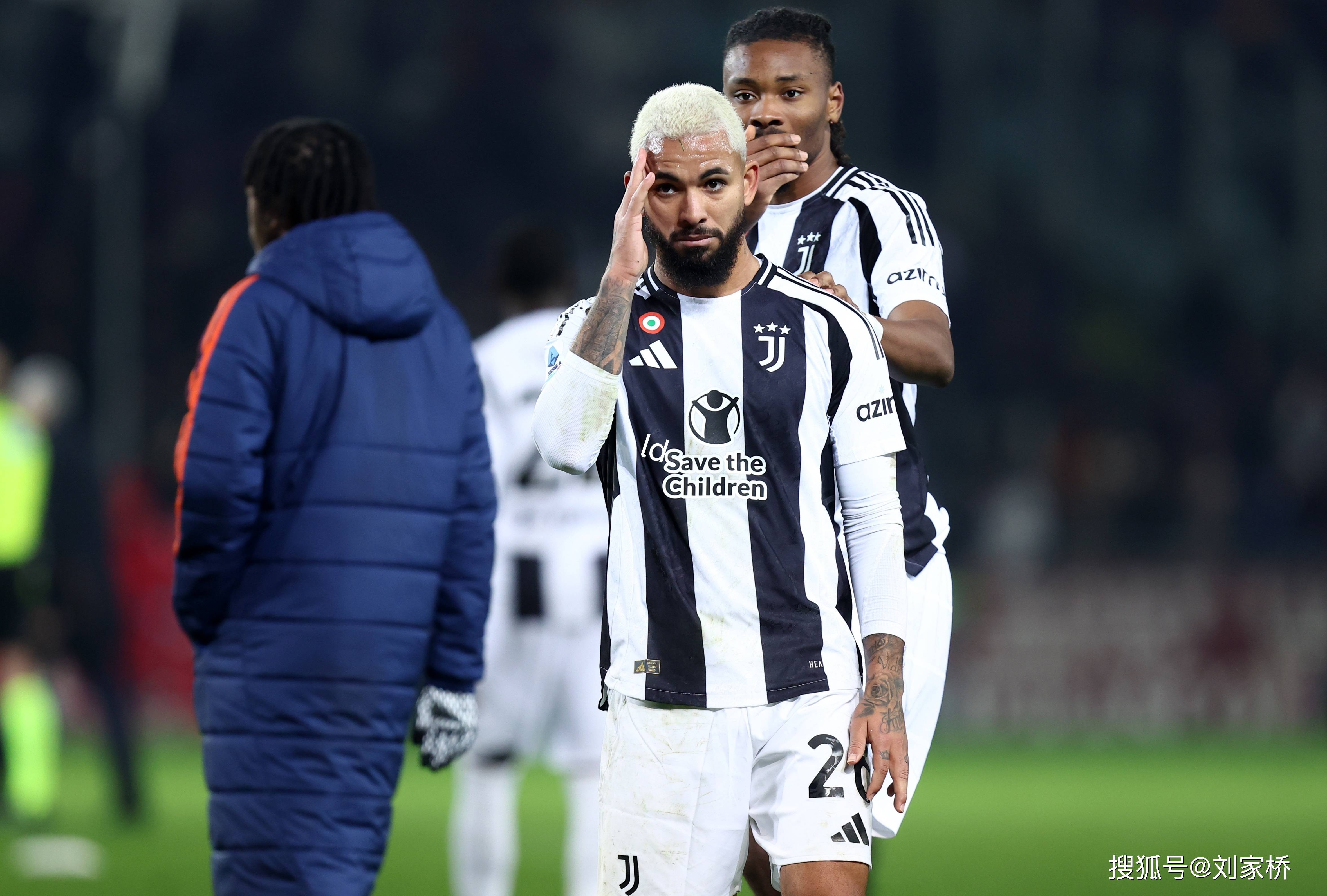 爱游戏入口-尤文图斯遗憾输给巴伦西亚，失去晋级机会(尤文图斯vs巴塞罗那2020年12月9日)