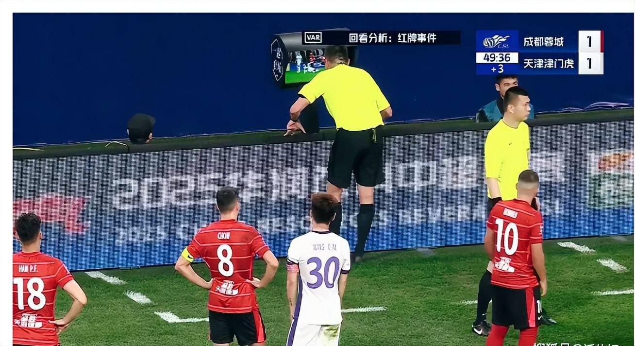 爱游戏下载-关键时刻！球队教练的战术指导取得效果