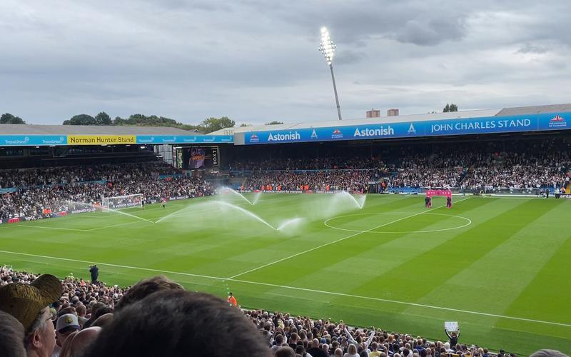 包含利兹联主场胜利,继续保持中游位置的词条 包含利兹联主场胜利,继续保持中游位置的词条