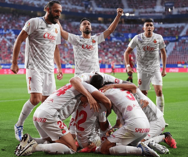 比利亚雷亚尔主场击败马洛卡,争夺三强位置的简单介绍 比利亚雷亚尔主场击败马洛卡,争夺三强位置的简单介绍