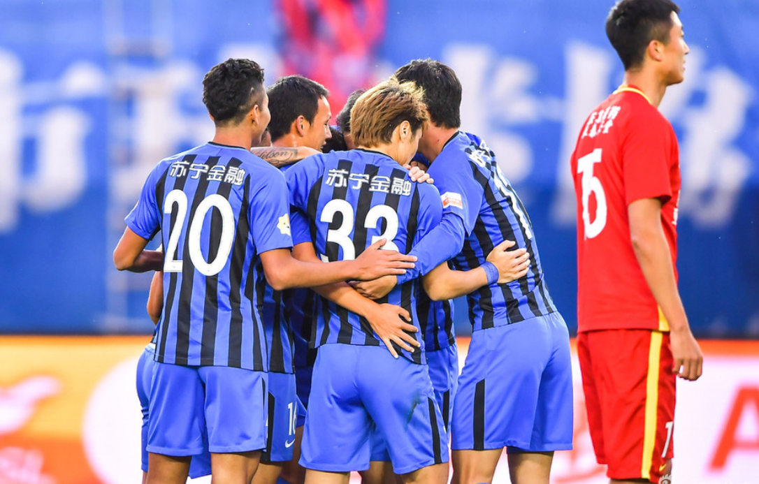 江苏苏宁主场负于青岛黄海,痛失胜机的简单介绍 江苏苏宁主场负于青岛黄海,痛失胜机的简单介绍