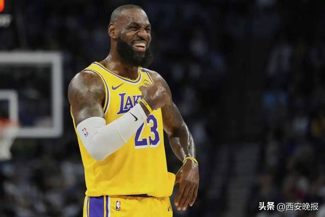 爱游戏登录-大卫-詹姆斯CBA成绩稳步提升，球队前景一片光明