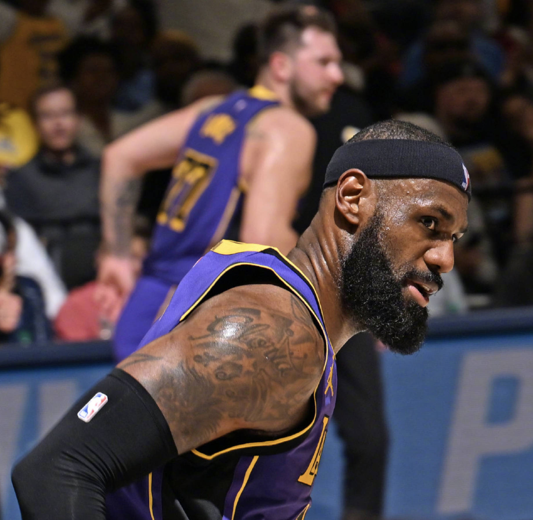 包含湖人豪取九连胜!詹姆斯成为历史第一人的词条 包含湖人豪取九连胜!詹姆斯成为历史第一人的词条