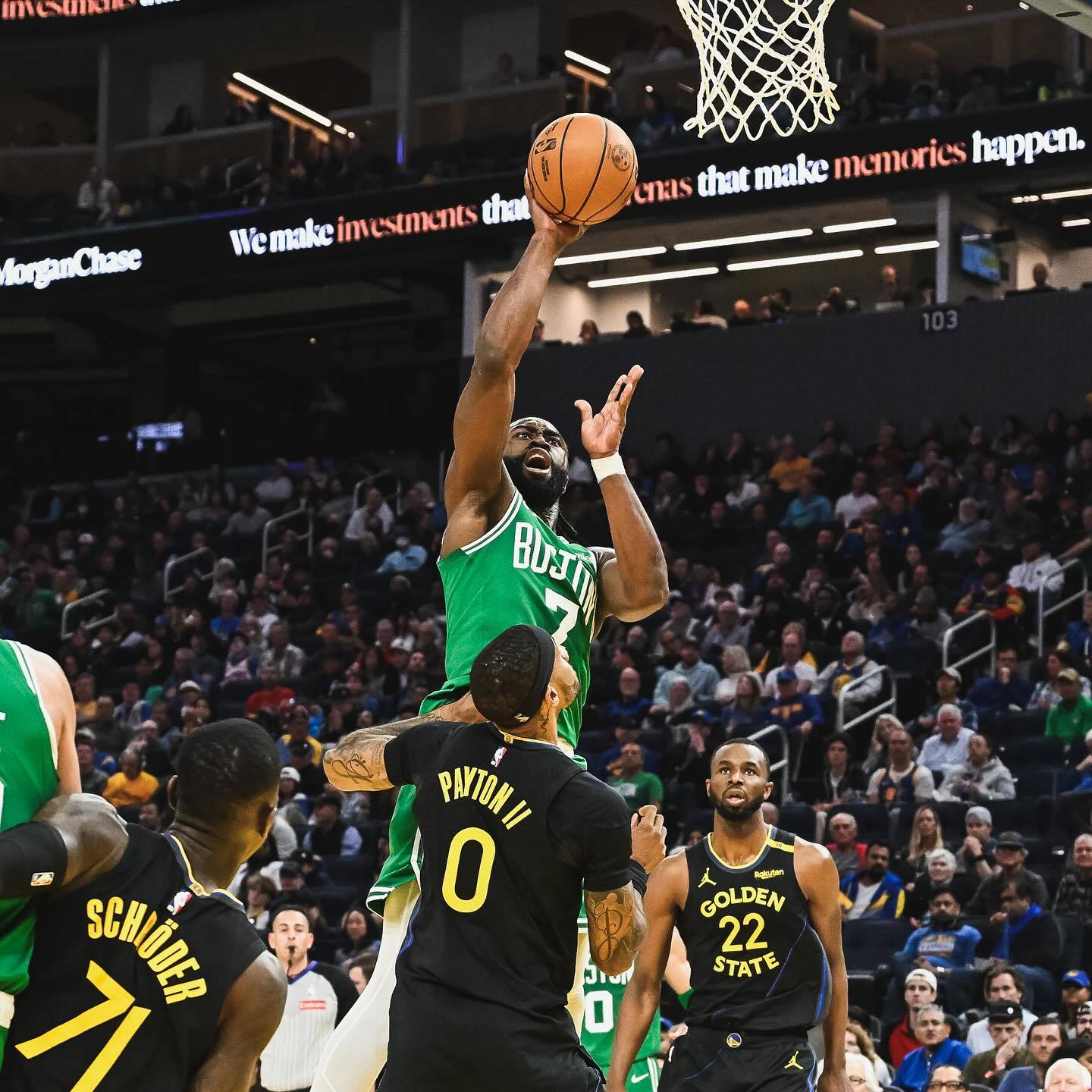 爱游戏娱乐-关于开拓者连胜终结，凯尔特人大胜的信息