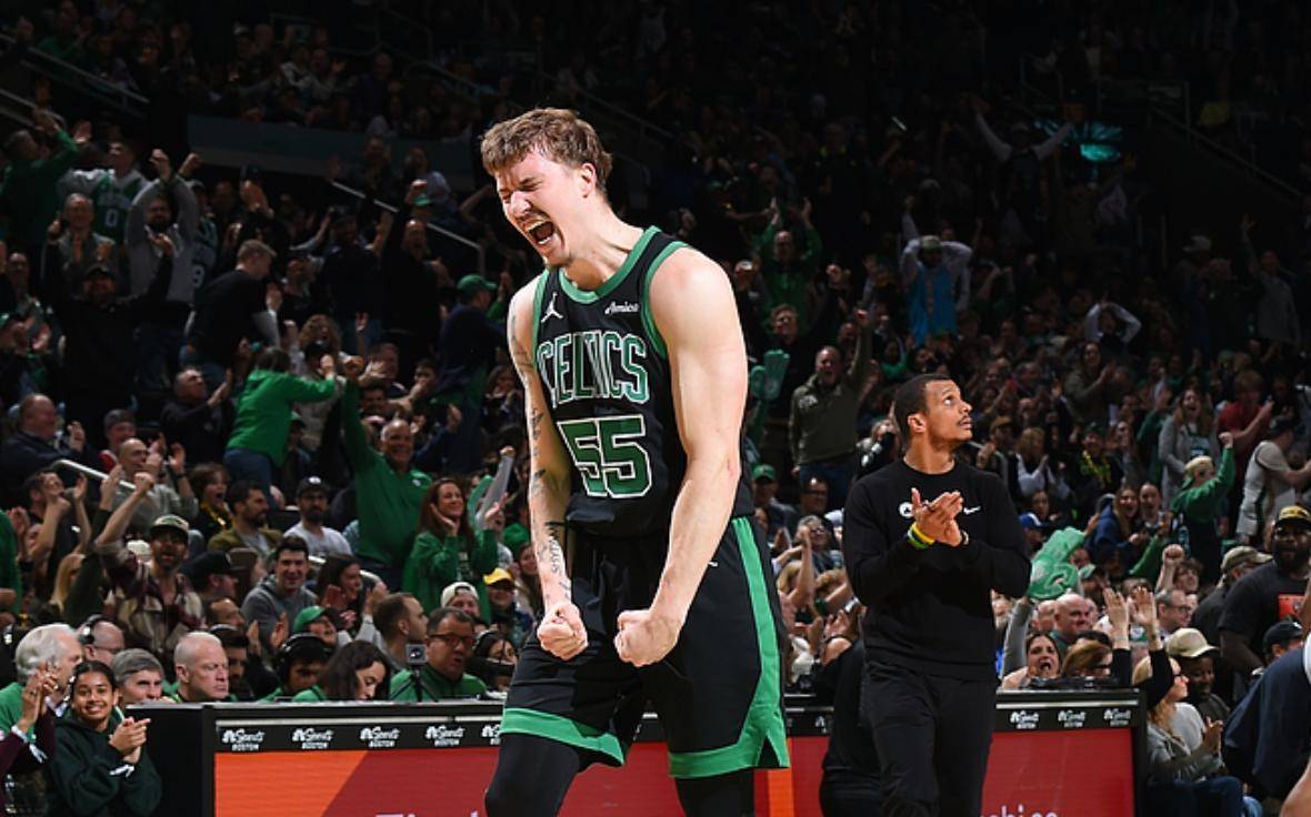 爱游戏课程-绿衫军主场击败奇才，沃克砍下29分